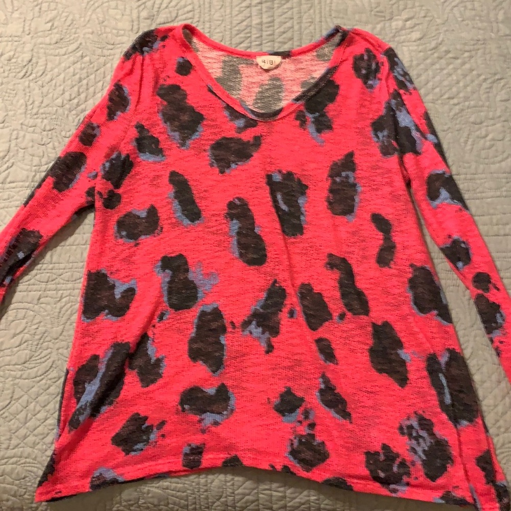 Lightweight sweater